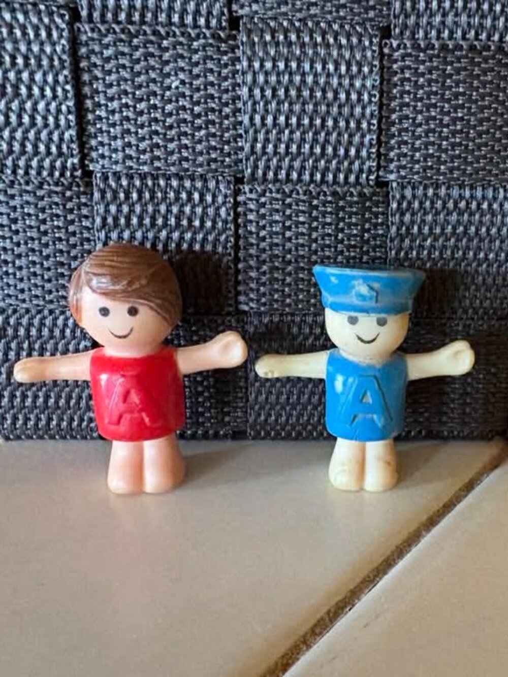 Vintage Fisher Price horse and people - see all pictures